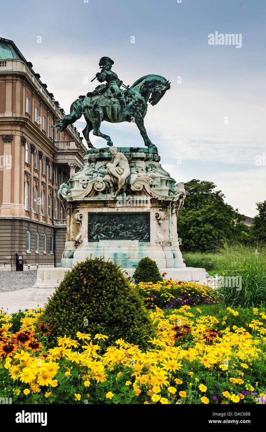 Statua equestre di Eugenio di Savoia al Castello di Buda, Budapest. Il principe vincere i Turchi nella battaglia di Zenta, libertà di Ungheria. Foto Stock
