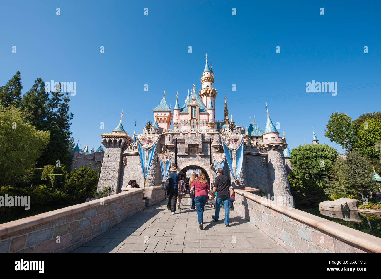 Magic Kingdom Cinderella Castle Disneyland park di Anaheim, California. Foto Stock