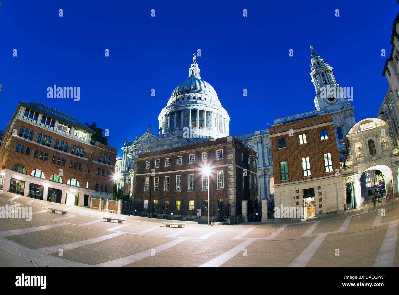 Pastermoster quadrato con St.Pauls Cathedral London REGNO UNITO Foto Stock