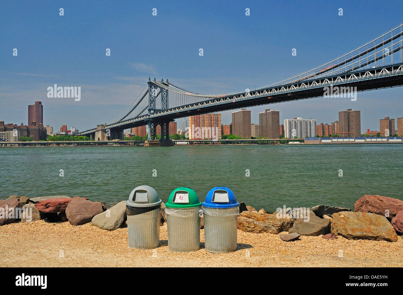 Manhattan Bridge oltre l'East River, Stati Uniti d'America, la città di New York Manhattan Foto Stock