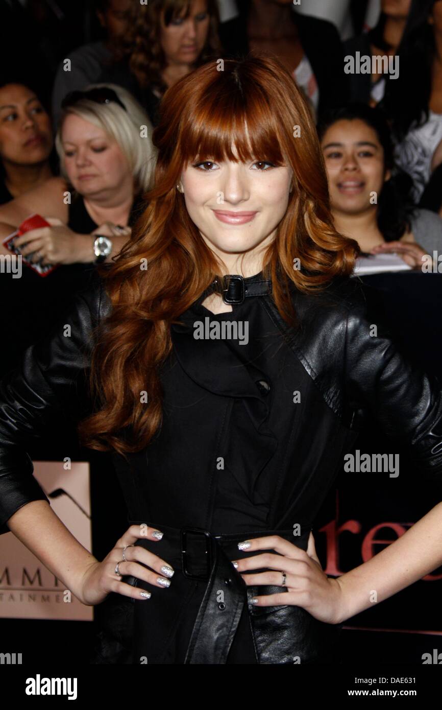 Noi teen attrice, ballerino, cantante e modello di Annabella Avery Thorne arriva per la prima mondiale di "The Twilight Saga: Rottura dell'Alba - Parte 1' a Nokia Theater in L.A. Vive a Los Angeles, Stati Uniti d'America, 15 novembre 2011. Foto: Hubert Boesl Foto Stock