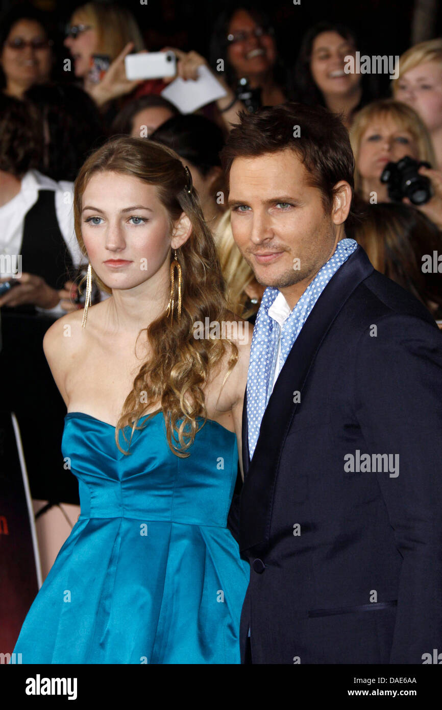 Noi attore Peter Facinelli e gli ospiti arrivano per la prima mondiale di "The Twilight Saga: Rottura dell'Alba - Parte 1' a Nokia Theater in L.A. Vive a Los Angeles, Stati Uniti d'America, 15 novembre 2011. Foto: Hubert Boesl Foto Stock
