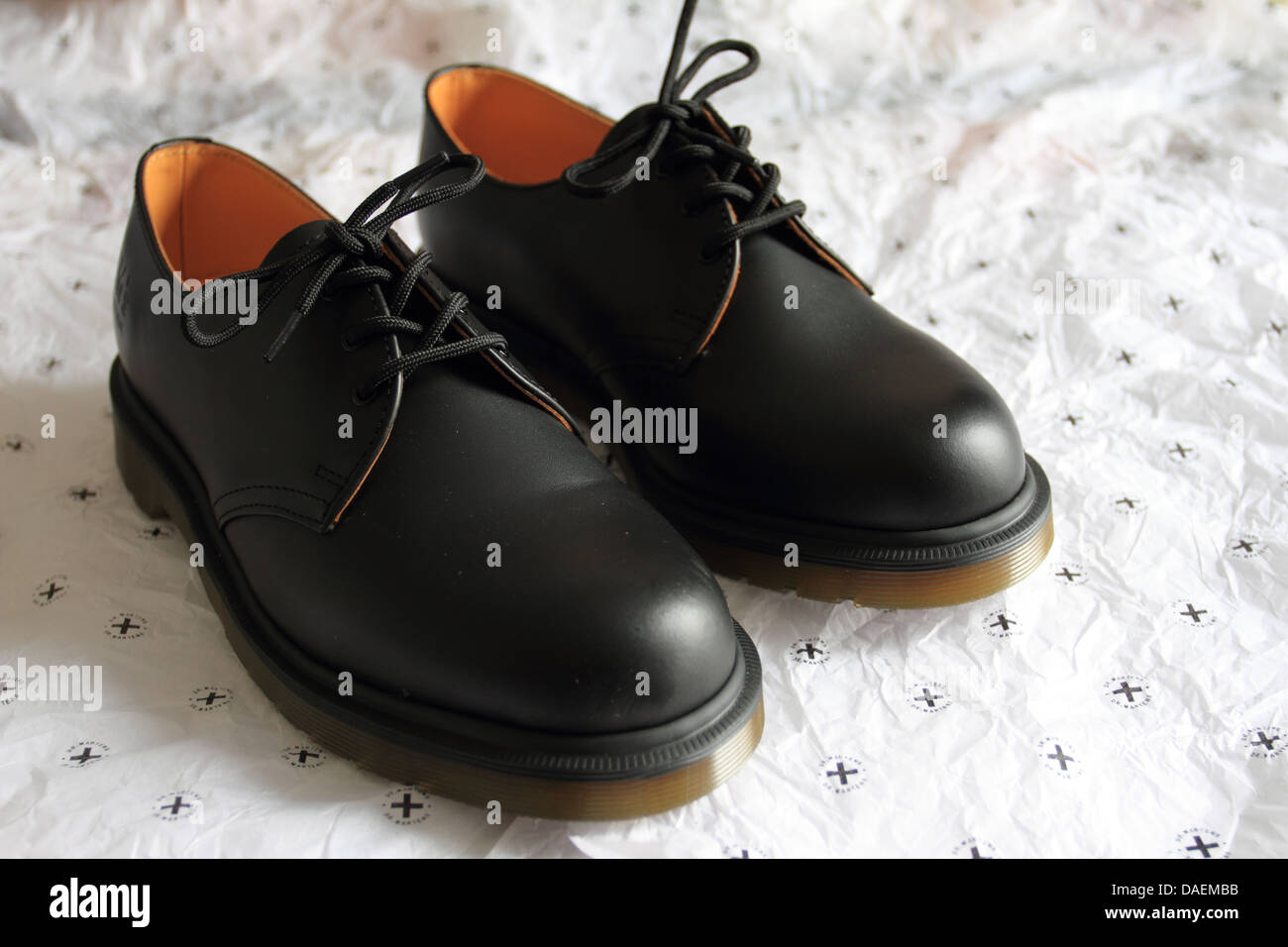 1461 Dr. Martens scarpe, Air wair, scarpe nere, Norfolk, Regno Unito Foto Stock