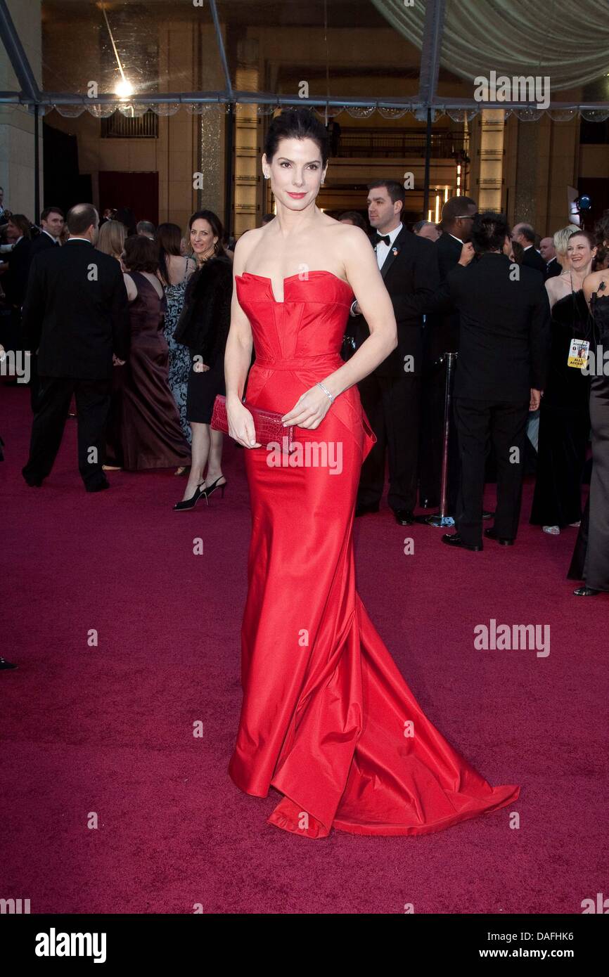 Noi attrice Sandra Bullock arriva l'ottantatreesimo Academy Awards, Oscar a Los Angeles, Stati Uniti d'America, 27 febbraio 2011. Foto: Hubert Boesl Foto Stock