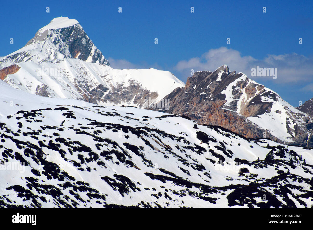 Cime dolomitiche del gruppo Kreuzkofel, Italia, Alto Adige, Dolomiti, Fanes-Sennes-Braies Parco naturale Foto Stock