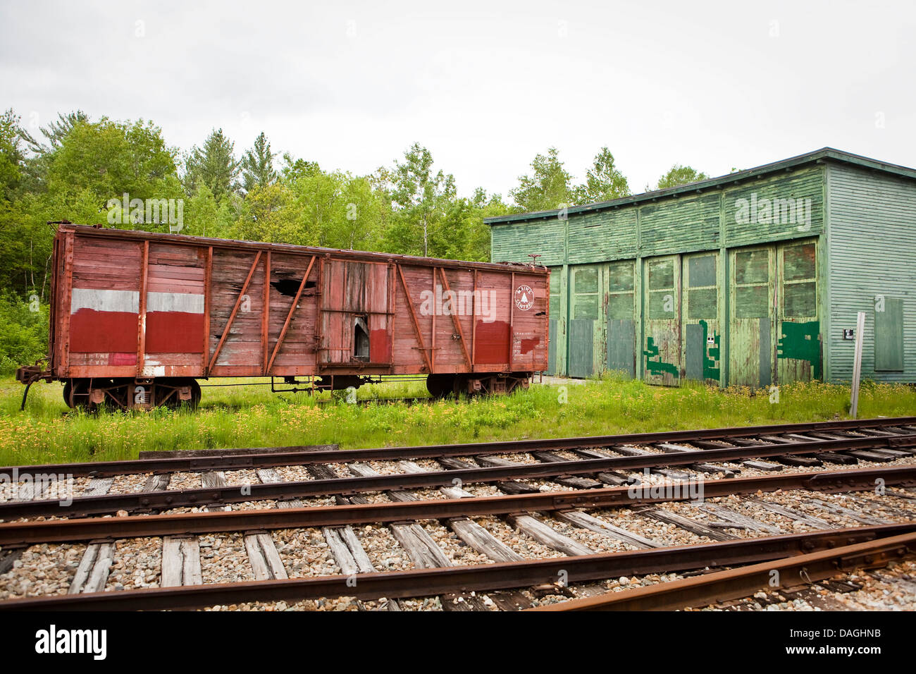 Una ferrovia abbandonata auto del Maine Centrale Compagnia ferroviaria è visto alla Bartlett Roundhouse di Bartlett, New Hampshire Foto Stock