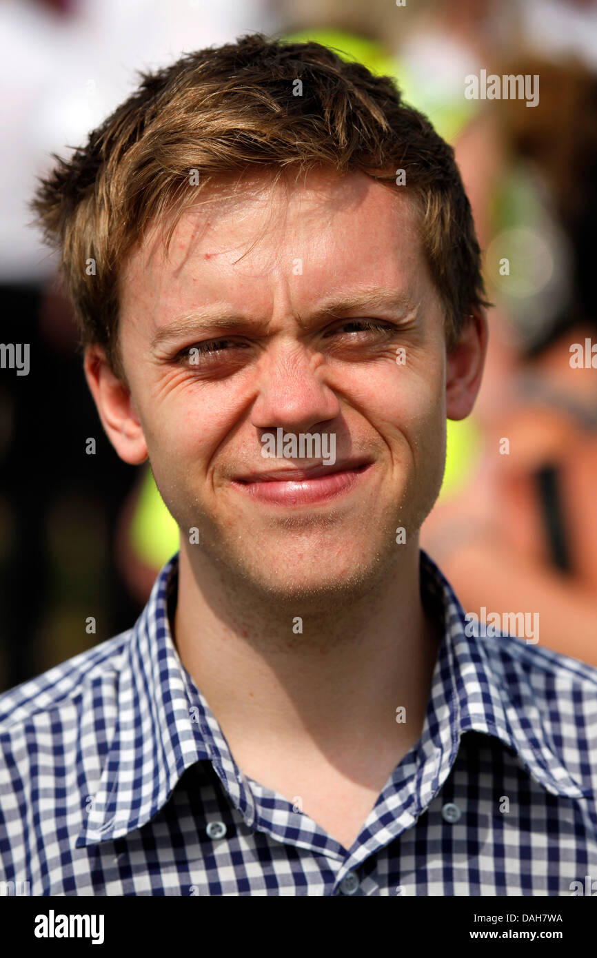 Owen Jones parlando alla 129Durham minatori Gala a Durham, Inghilterra. Jones è un giornalista e autore del libro "Chavs: la demonizzazione della classe operaia". Foto Stock