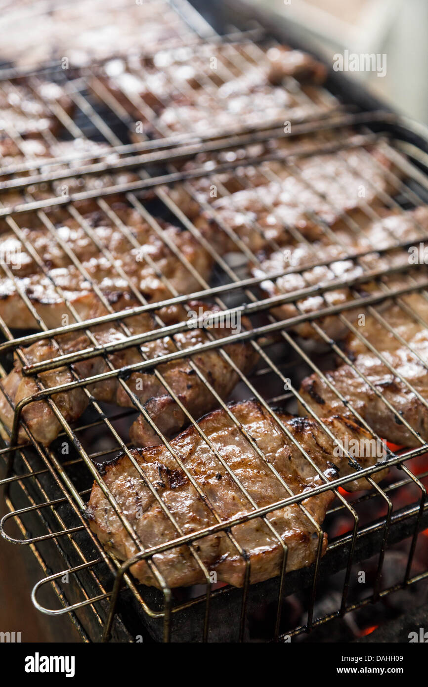 Succo di bistecche di carne per le grigliate barbecue Foto Stock