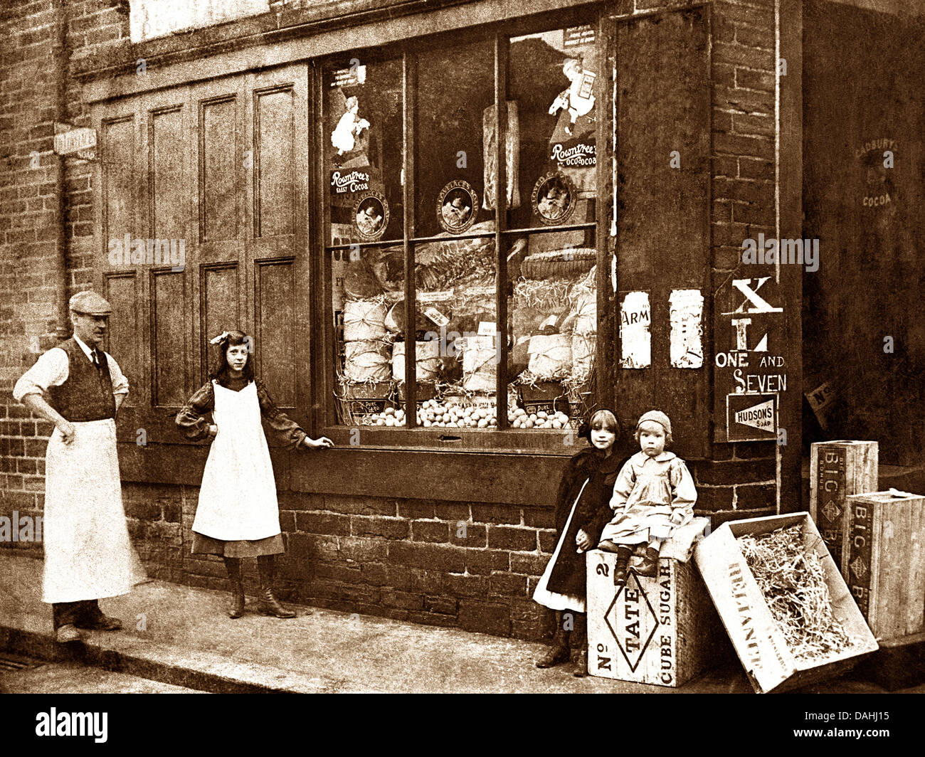 Corner Shop inizio novecento Foto Stock