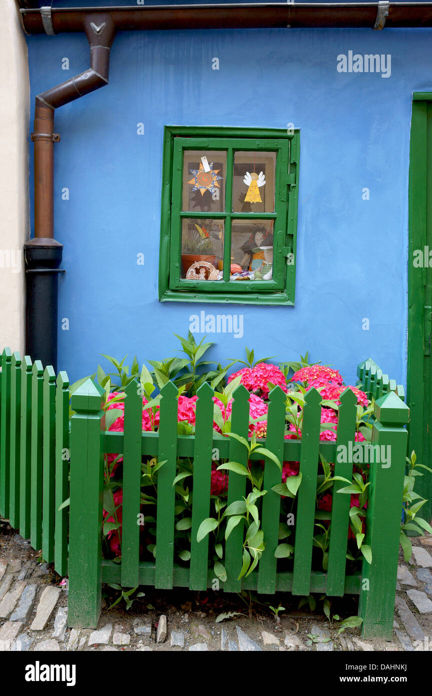 Praga vecchia casa colorata Golden Lane Zlata Ulicka Foto Stock