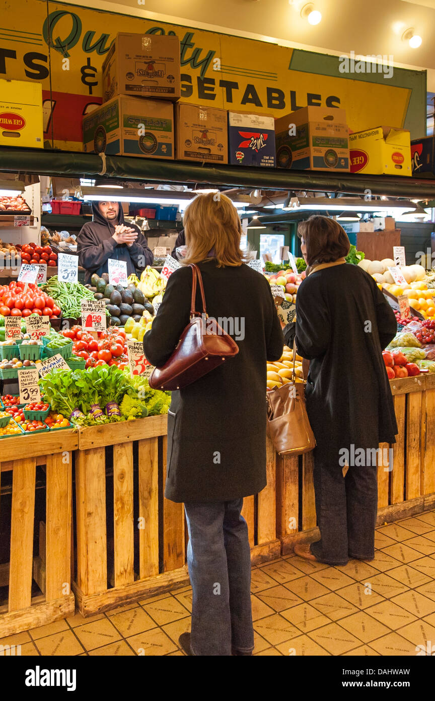 Pikes Place Mercato Agricolo, Seattle, Washington, Stati Uniti d'America. Foto Stock