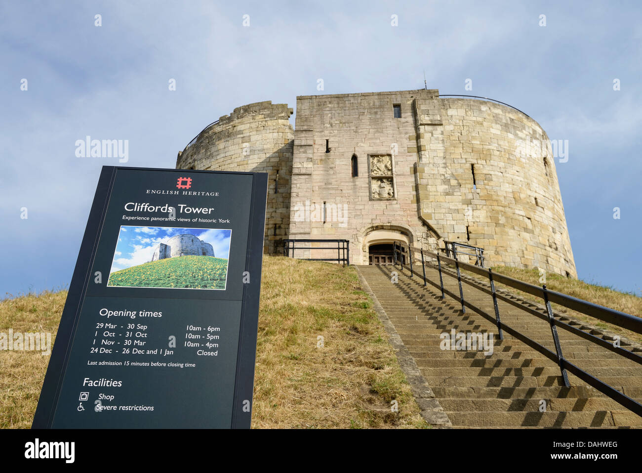 Cliffords Tower York city centre REGNO UNITO Foto Stock