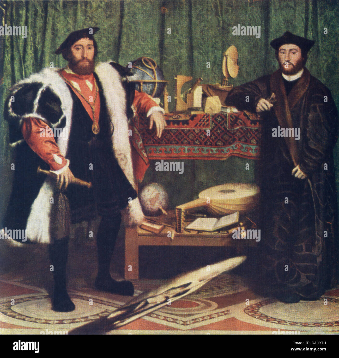 Questo dipinto da Hans Holbein, intitolato Gli ambasciatori, è creduto per rappresentare Jean de Dinteville e George de Selve Foto Stock