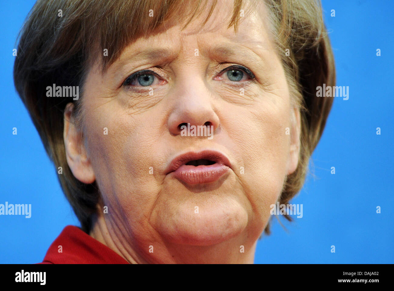 Il cancelliere tedesco Angela Merkel offre una pressa confernece dopo una sedia CDU incontro sui risultati della Renania Palatinato e Baden Wuerttemberg alle elezioni statali al CDU sede federale a Berlino, Germania, 28 marzo 2011. Foto: Annibale Foto Stock