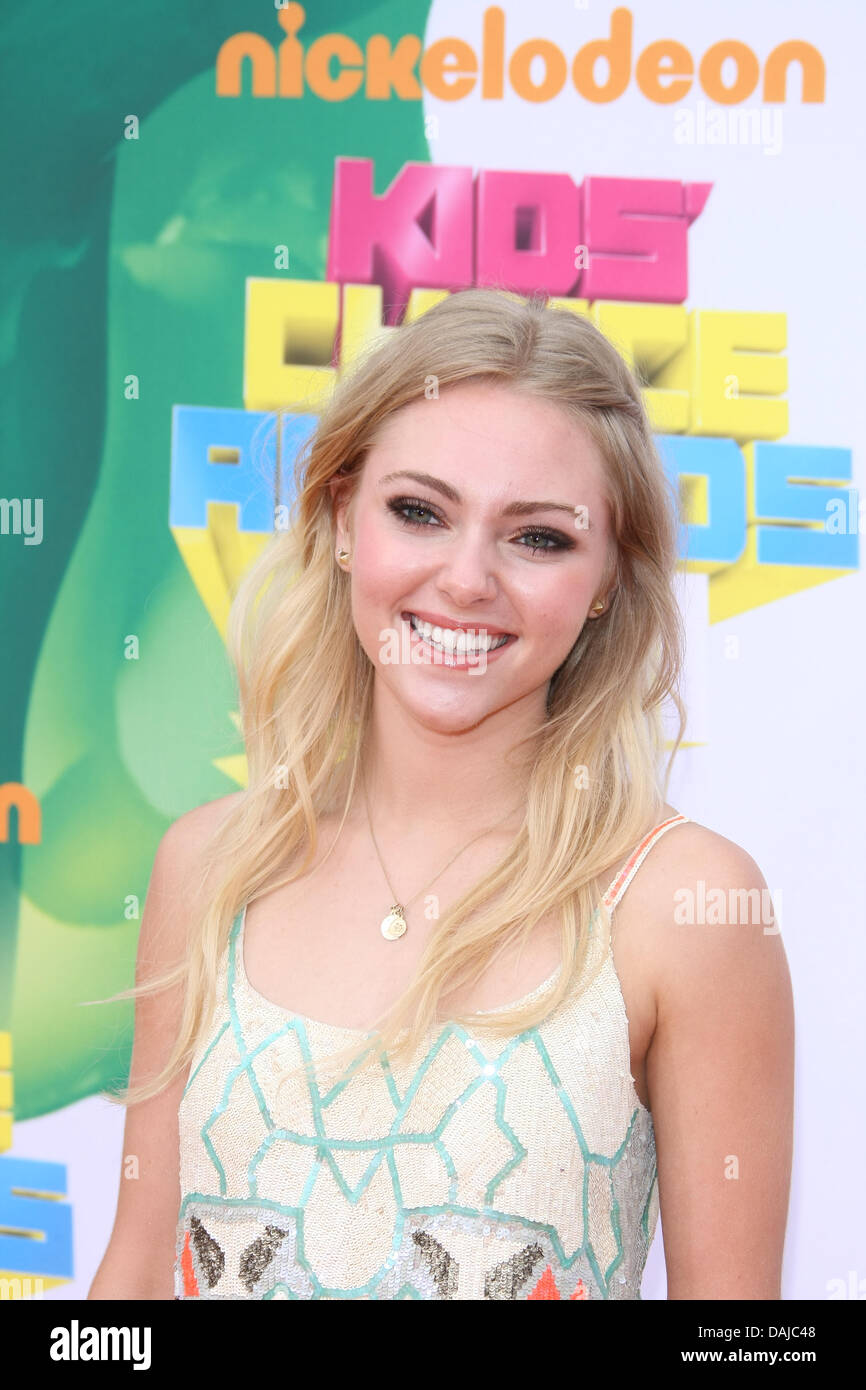 American teen attrice AnnaSophia Robb assiste il Nickelodeon Kids Choice Awards a Galen Center di Los Angeles, Stati Uniti d'America, 02 aprile 2011. Foto: Hubert Boesl Foto Stock