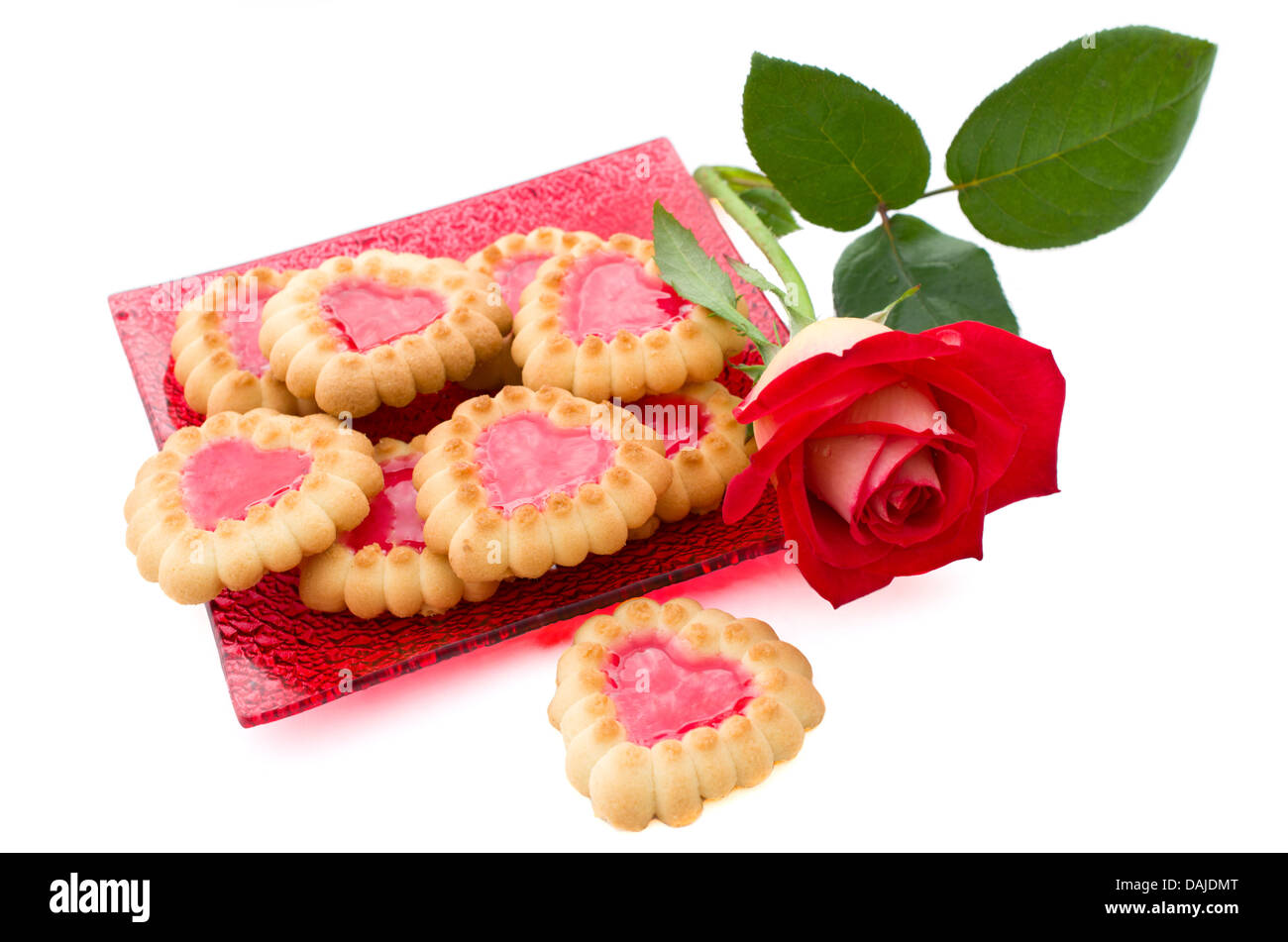 A forma di cuore i cookie e rose Foto Stock