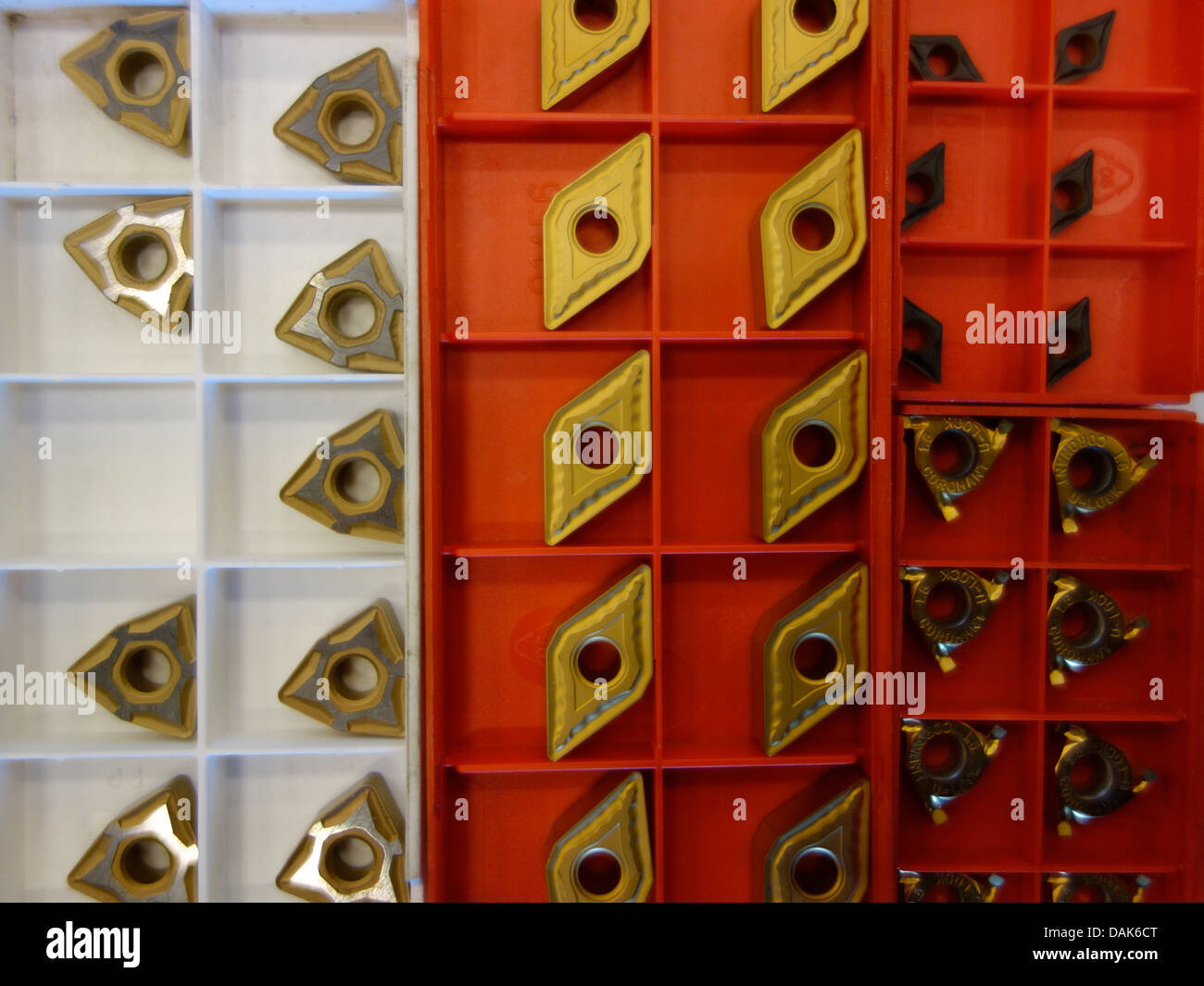 Vari tool di carburo di bit - inserti per tornio lavorazione metallo Foto Stock