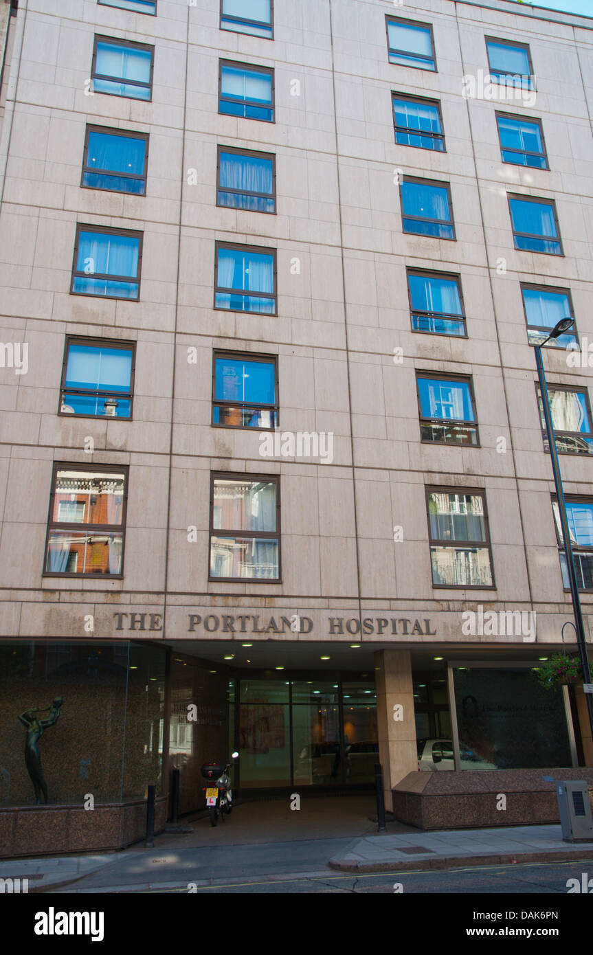 Il Portland ospedale lungo Great Portland Street quartiere Marylebone Londra Inghilterra Gran Bretagna UK Europa Foto Stock