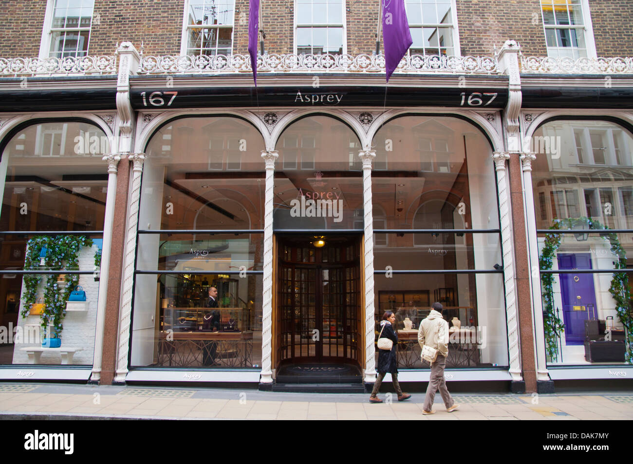 Asprey sistemazione di lusso negozio Old Bond street Mayfair Hotel Londra Inghilterra Gran Bretagna UK Europa Foto Stock
