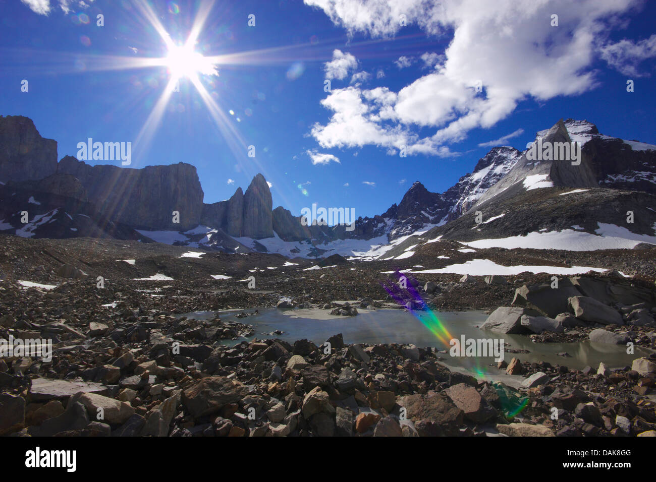La Valle del Frances, Cerro Catedral e Aleta de Tiburon in background, Cile, Patagonia, parco nazionale Torres del Paine Foto Stock