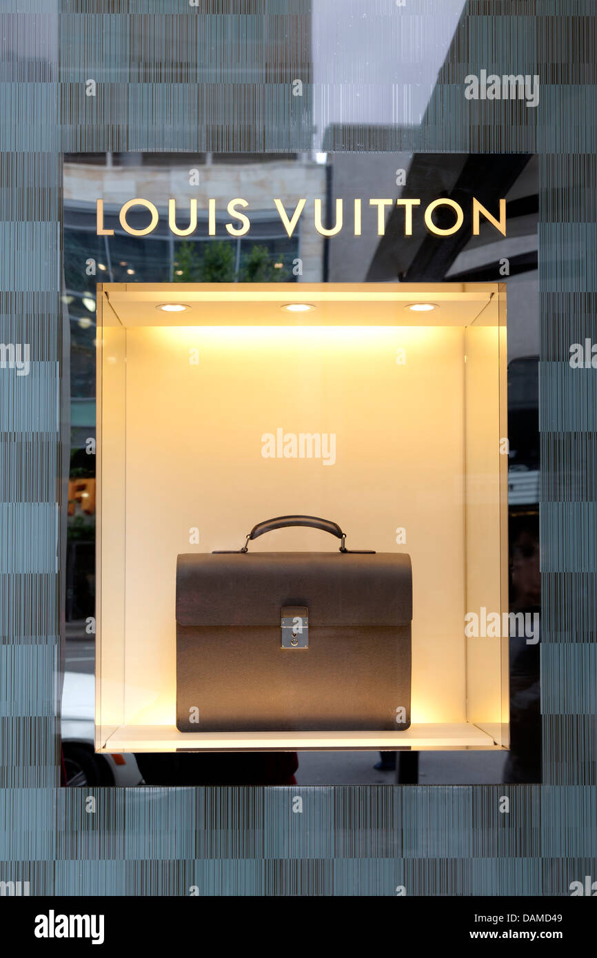 Luis Vuitton finestra nella città di New York Foto Stock