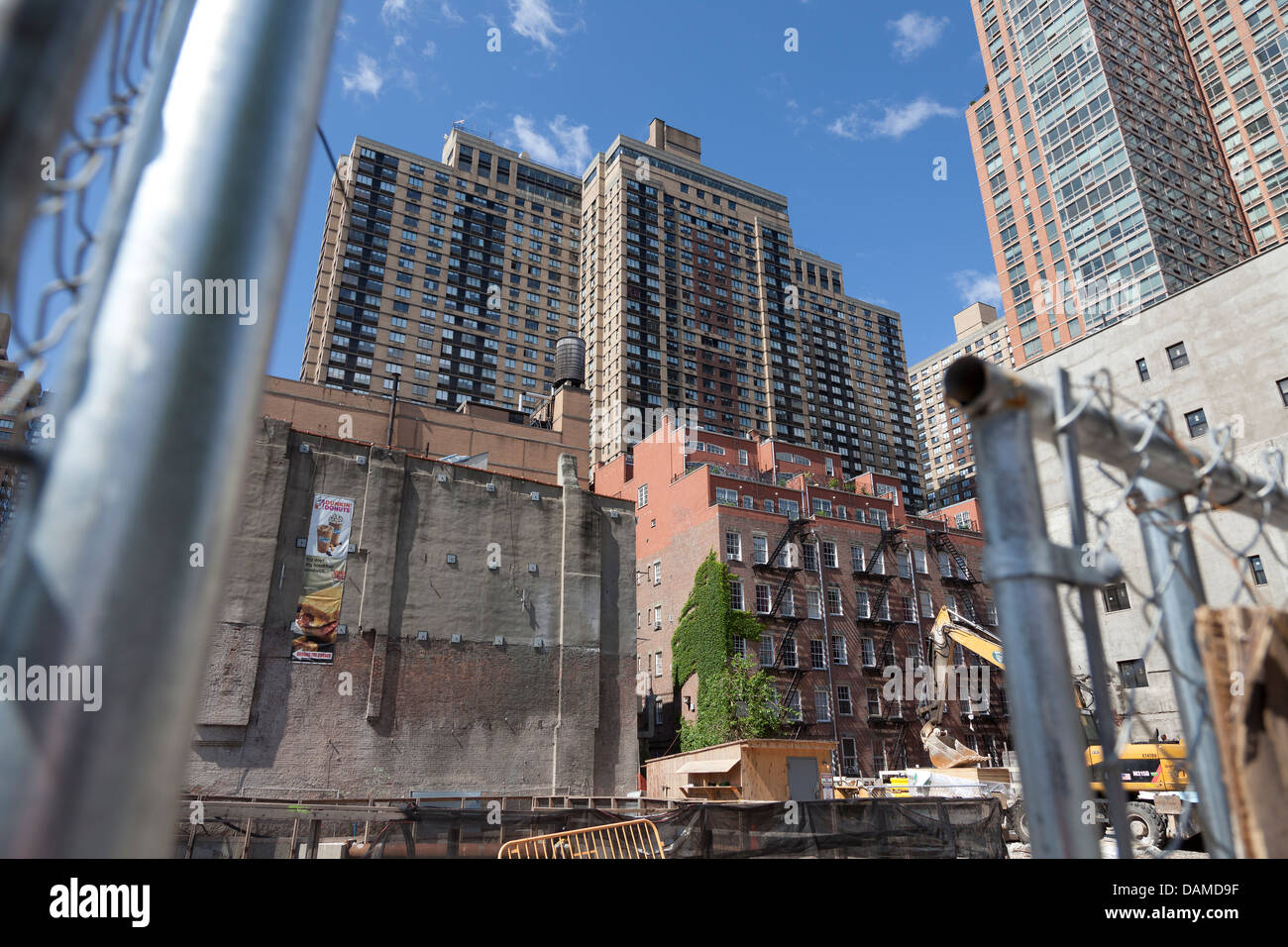 Abbattere un edificio a Manhattan, 2 av, E 85 st, Westside, NYC Foto Stock