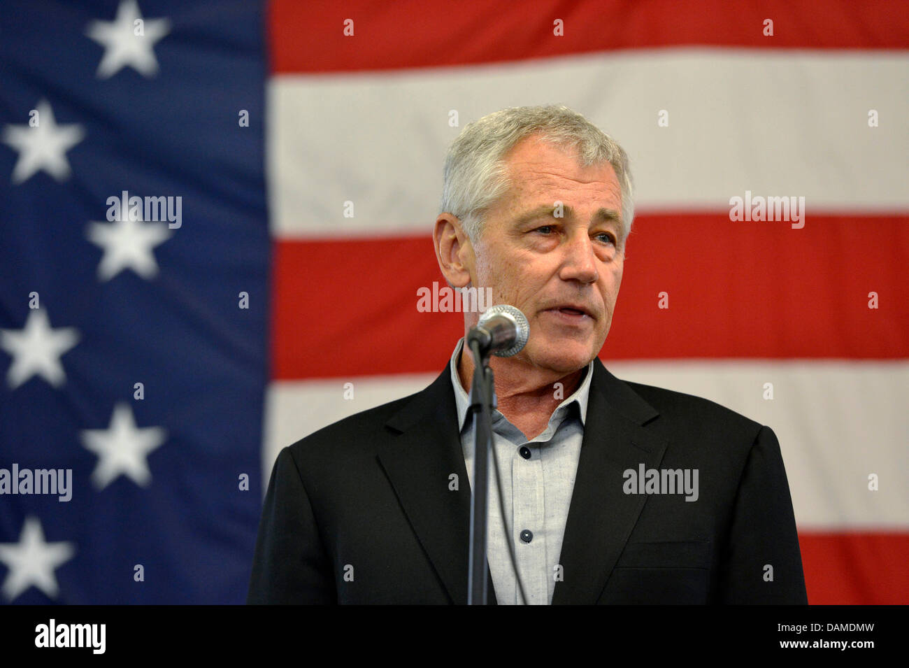 US Secretary of Defense Chuck Hagel speaks to soldiers during a visit to Fort Bragg home to the 82nd Airborne July 15, 2013 in Fayetteville, NC. Foto Stock