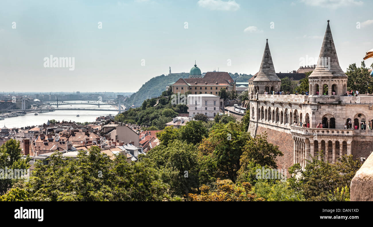 Eurtopa, Ungheria, Budapest, Bastione del Pescatore. Uno dei punti di riferimento della città Foto Stock