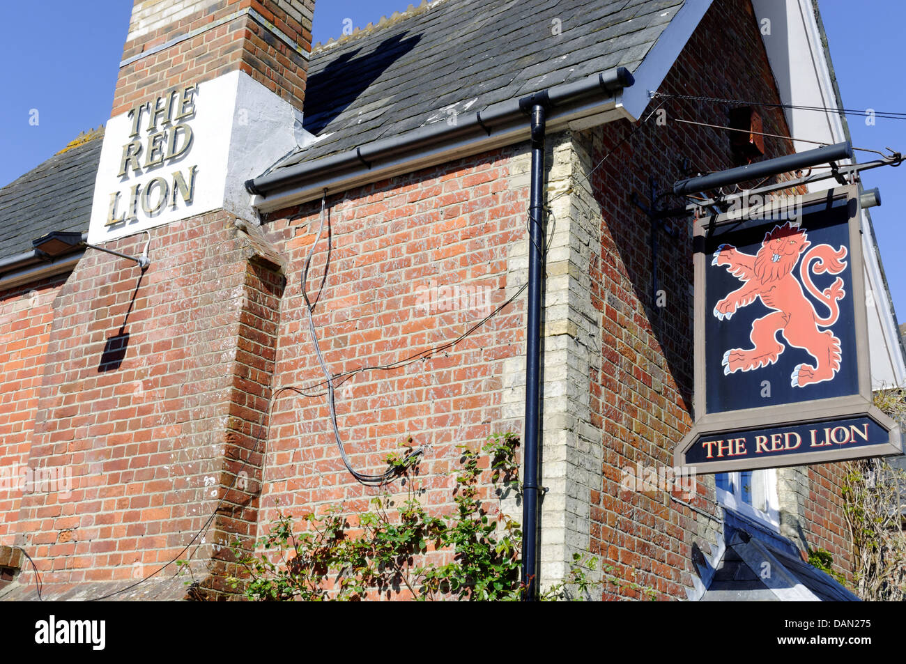 Il Pub Red Lion, acqua dolce, Isle of Wight, England, Regno Unito, GB. Foto Stock