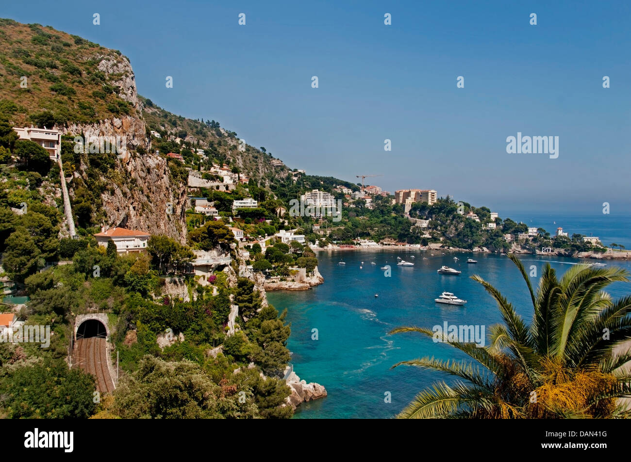Coste Cap Estel tra Nizza e il Principato di Monaco Costa Azzurra Foto Stock