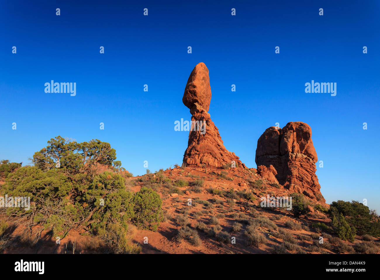 Stati Uniti d'America, Utah, Moab Arches National Park, equilibrato Rock Foto Stock
