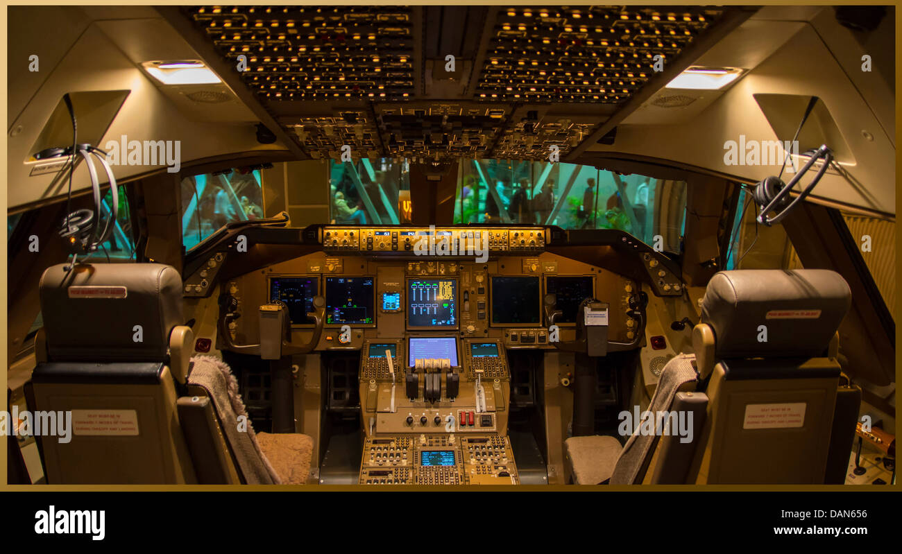 India, Cockpit di nuovo Boeing 747-8io a Bangalore Foto Stock