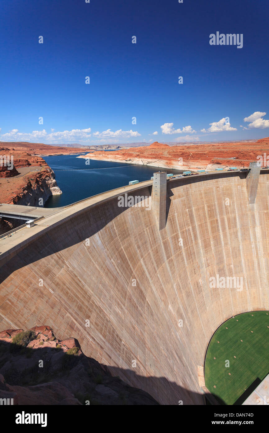 Stati Uniti d'America, Arizona, Pagina, Lake Powell e Glen Canyon Dam Foto Stock
