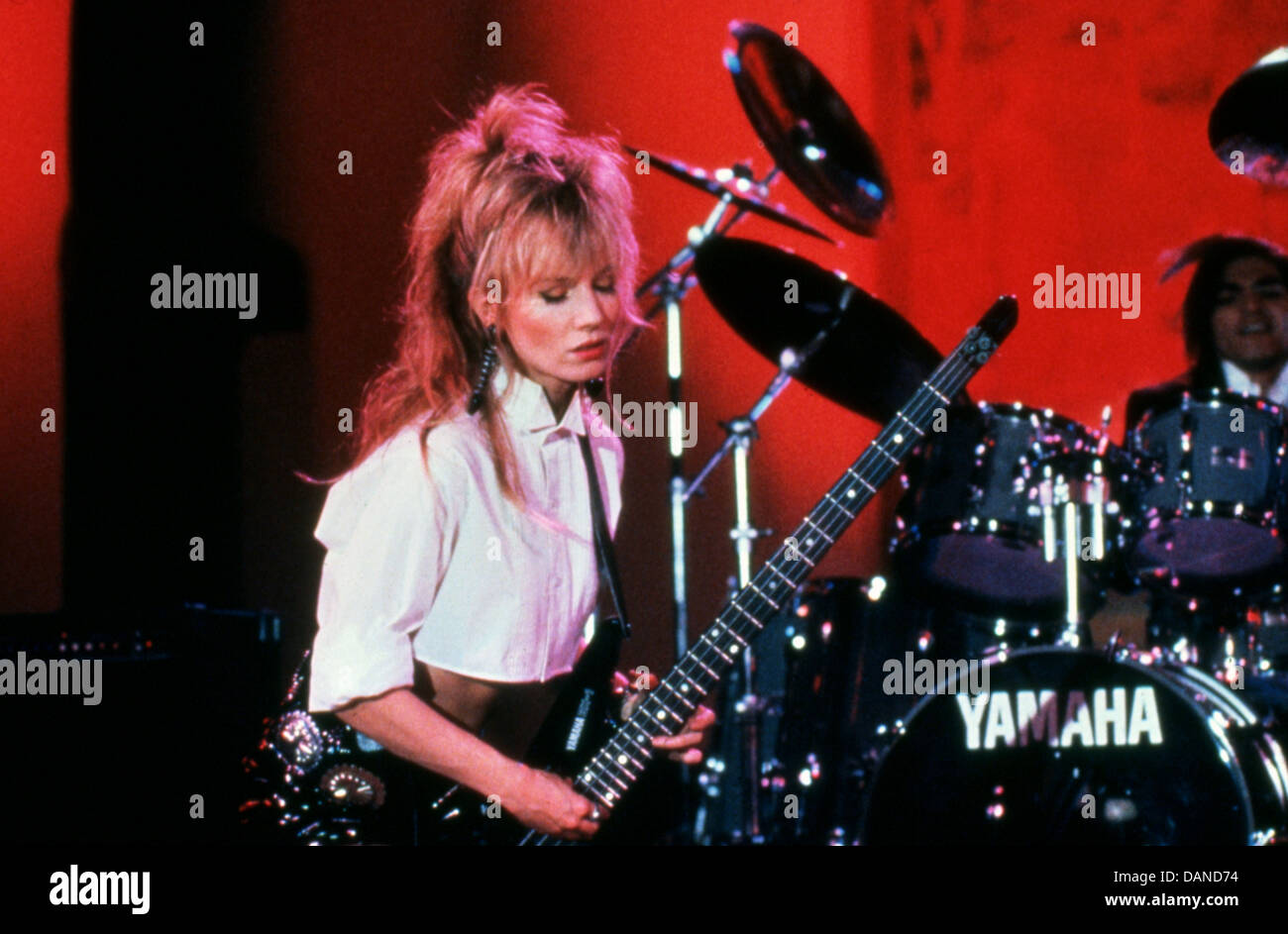 E dio creò la donna (1987) REBECCA DE MORNAY, Roger Vadim (DIR) AGCW 003 COLLEZIONE MOVIESTORE LTD Foto Stock