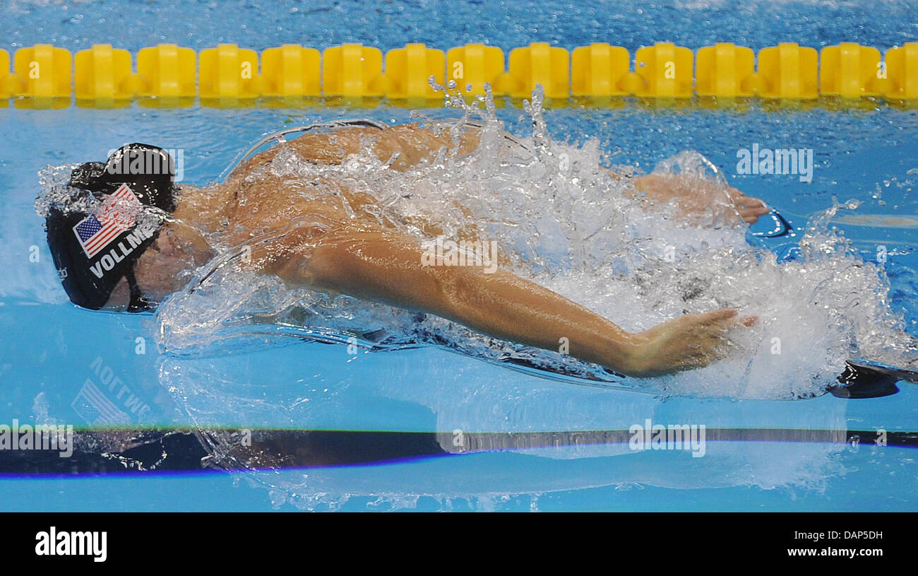 Nuotatore Dana Vollmer NEGLI STATI UNITI D' AMERICA assiste le donne 100m Butterfly finale al 2011 Campionati del Mondo di nuoto FINA a Shanghai in Cina il 25 luglio 2011. Vollmer ha vinto l'oro. Foto: Annibale dpa +++(c) dpa - Bildfunk+++ Foto Stock