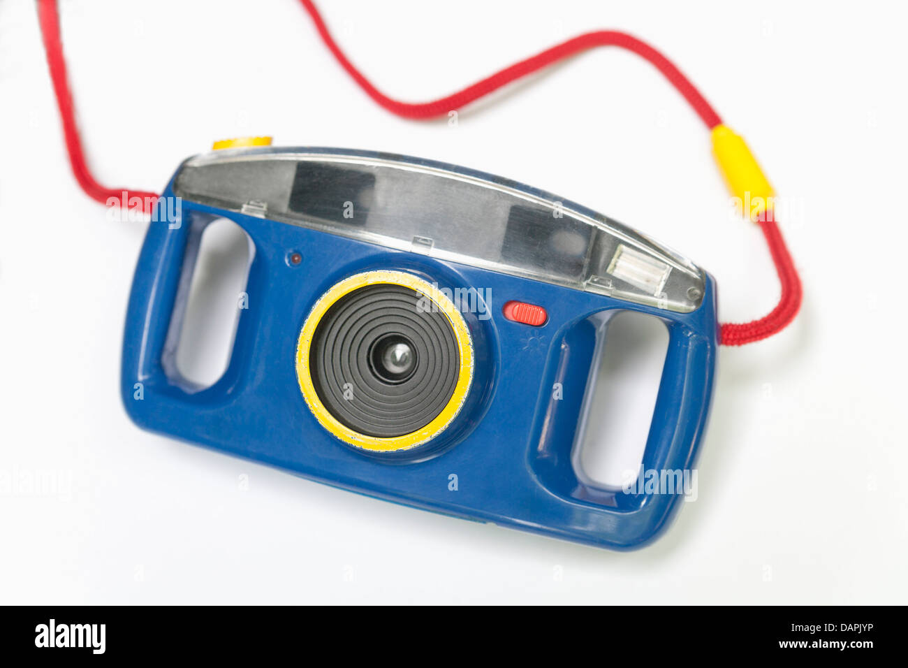Analogici telecamera in plastica su sfondo bianco, close up Foto Stock