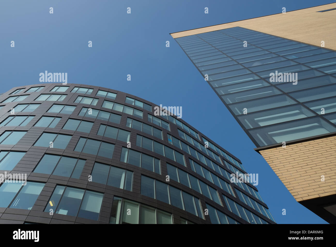 Inghilterra, Manchester, moderni edifici per uffici vicino a Piccadilly Station Foto Stock
