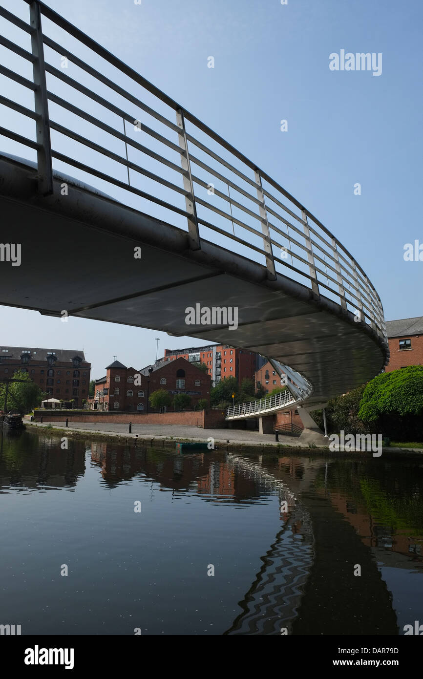 Inghilterra, Manchester, ponte di sospensione nella zona di Castlefield Foto Stock