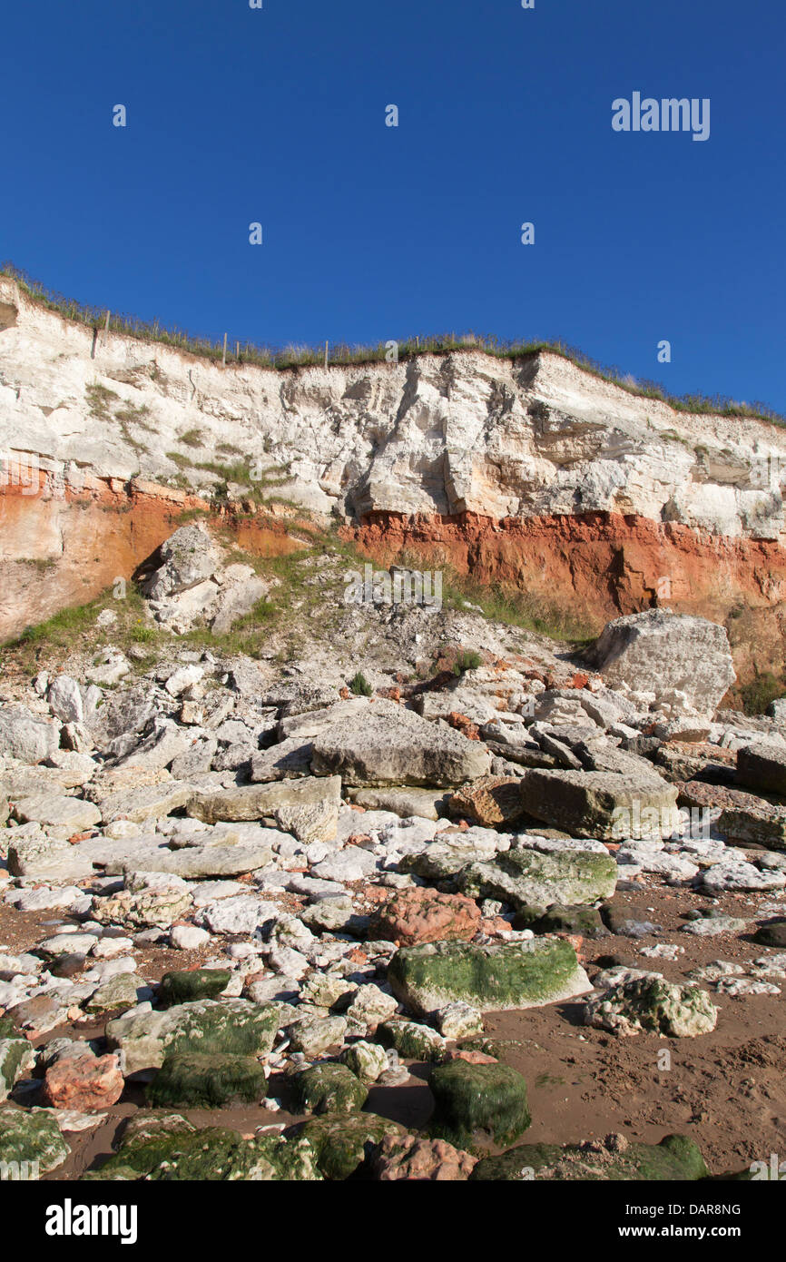 Una frana sulla spiaggia a Hunstanton, Norfolk, Inghilterra, Regno Unito Foto Stock