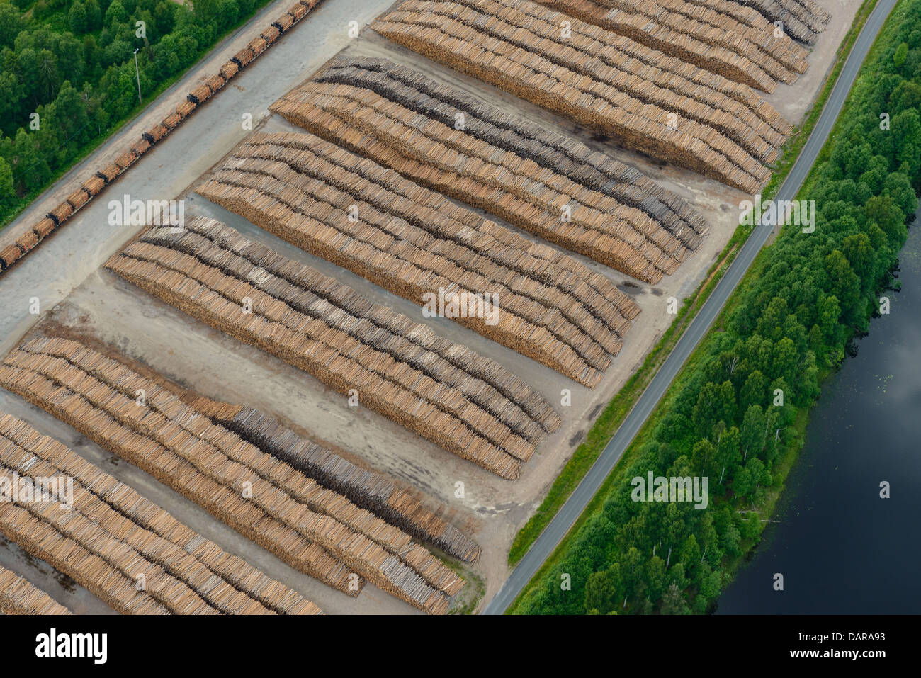 Pile di legname, vista aerea, Vansbro, Dalarna, Svezia Foto Stock