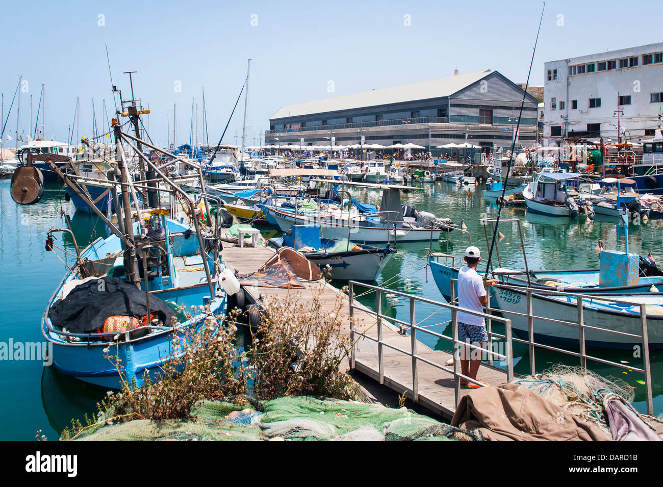 Israele Jaffa Yafo Vecchia Città Port Harbour harbour quay quayside imbarcazione per la pesca a strascico della nave in riparazione ristrutturazione bacino di carenaggio Foto Stock