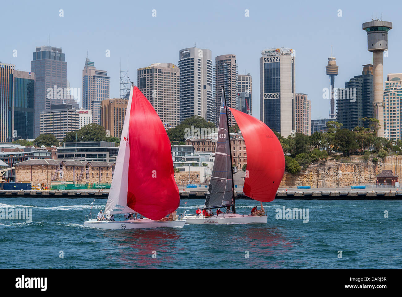 Guardando attraverso il Sydney Darling Harbour per l'area del centro cittadino. Foto Stock
