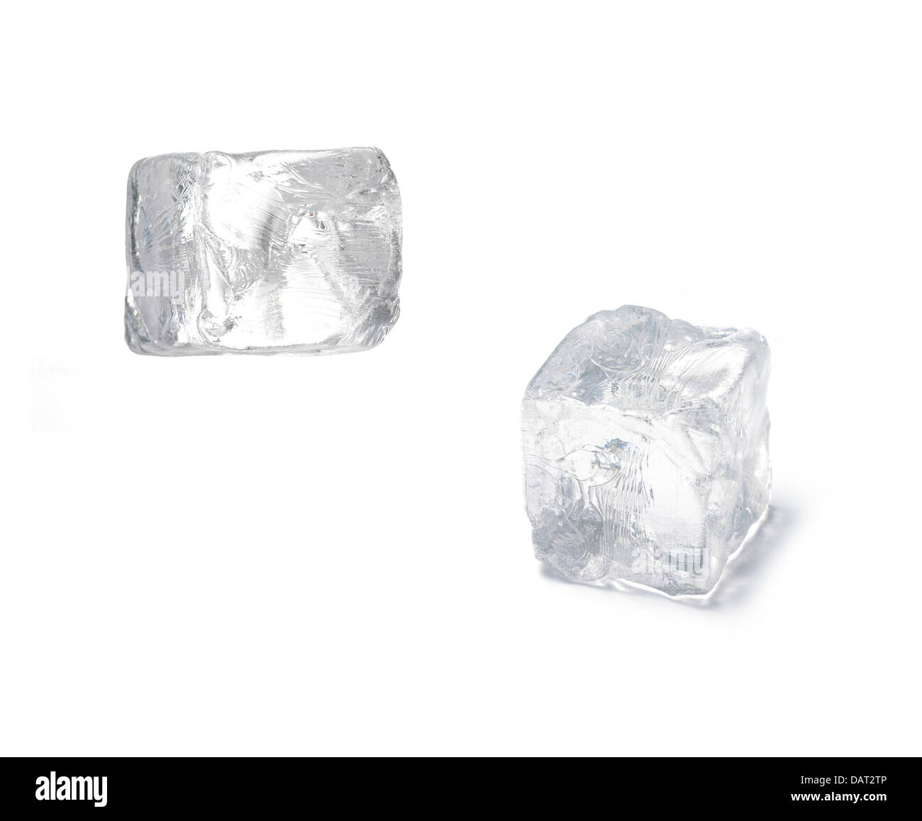 Cubetti di ghiaccio ritagliata su sfondo bianco Foto Stock