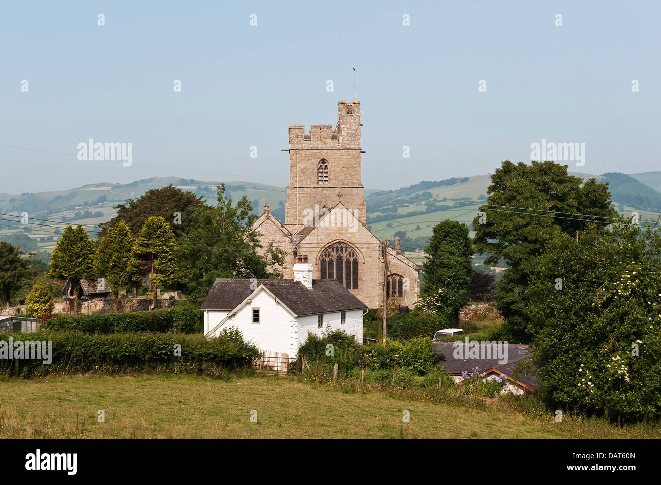 St Stephen's Church, Old Radnor, Powys, Galles, Regno Unito. Ricostruito subito dopo il 1401 sul sito di un edificio più antico, contiene l'organo più antico della Gran Bretagna Foto Stock