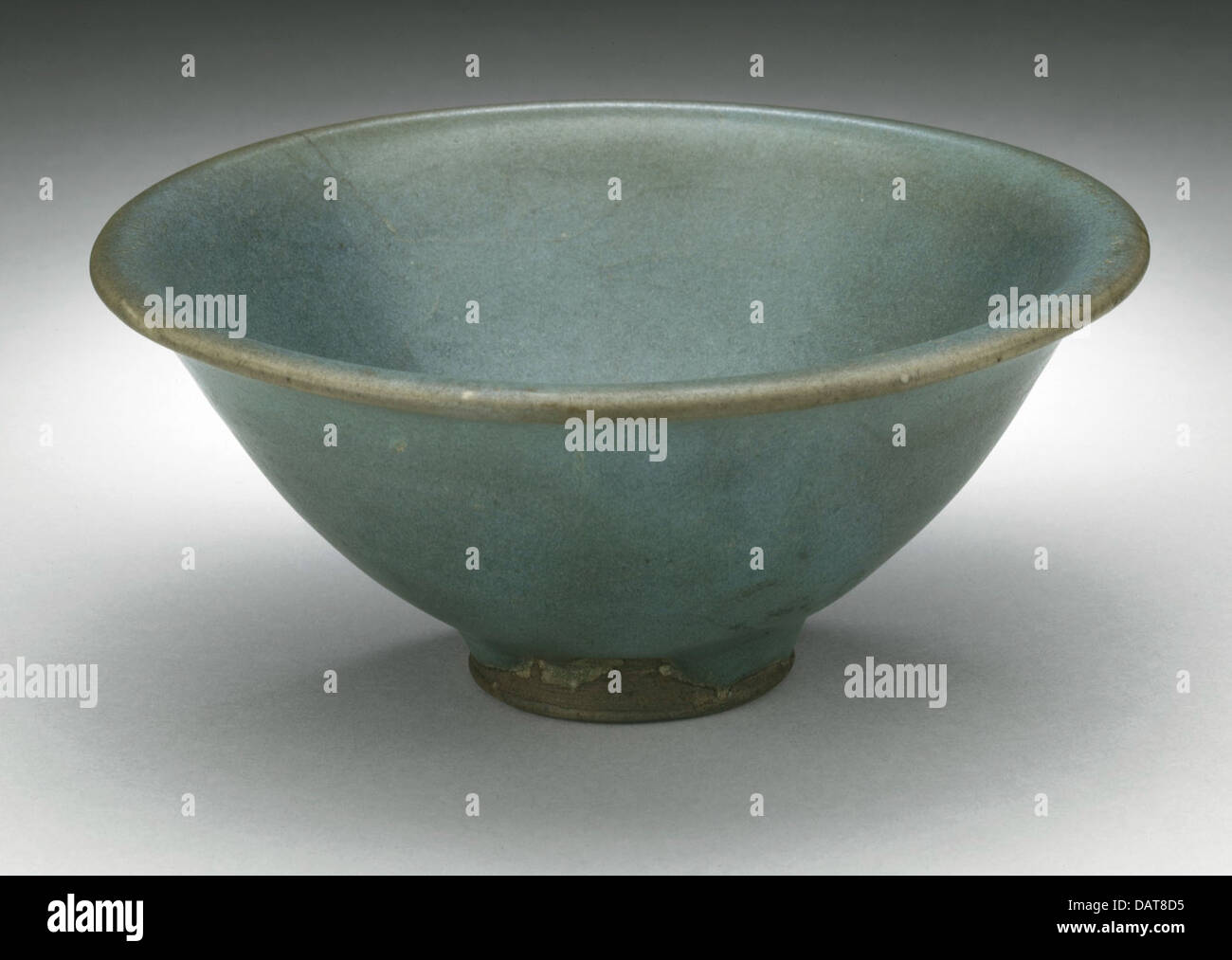 Ciotola (WAN) smaltati in imitazione della Dinastia Song (960-1279) Jun Ware M.73.48.100 Foto Stock