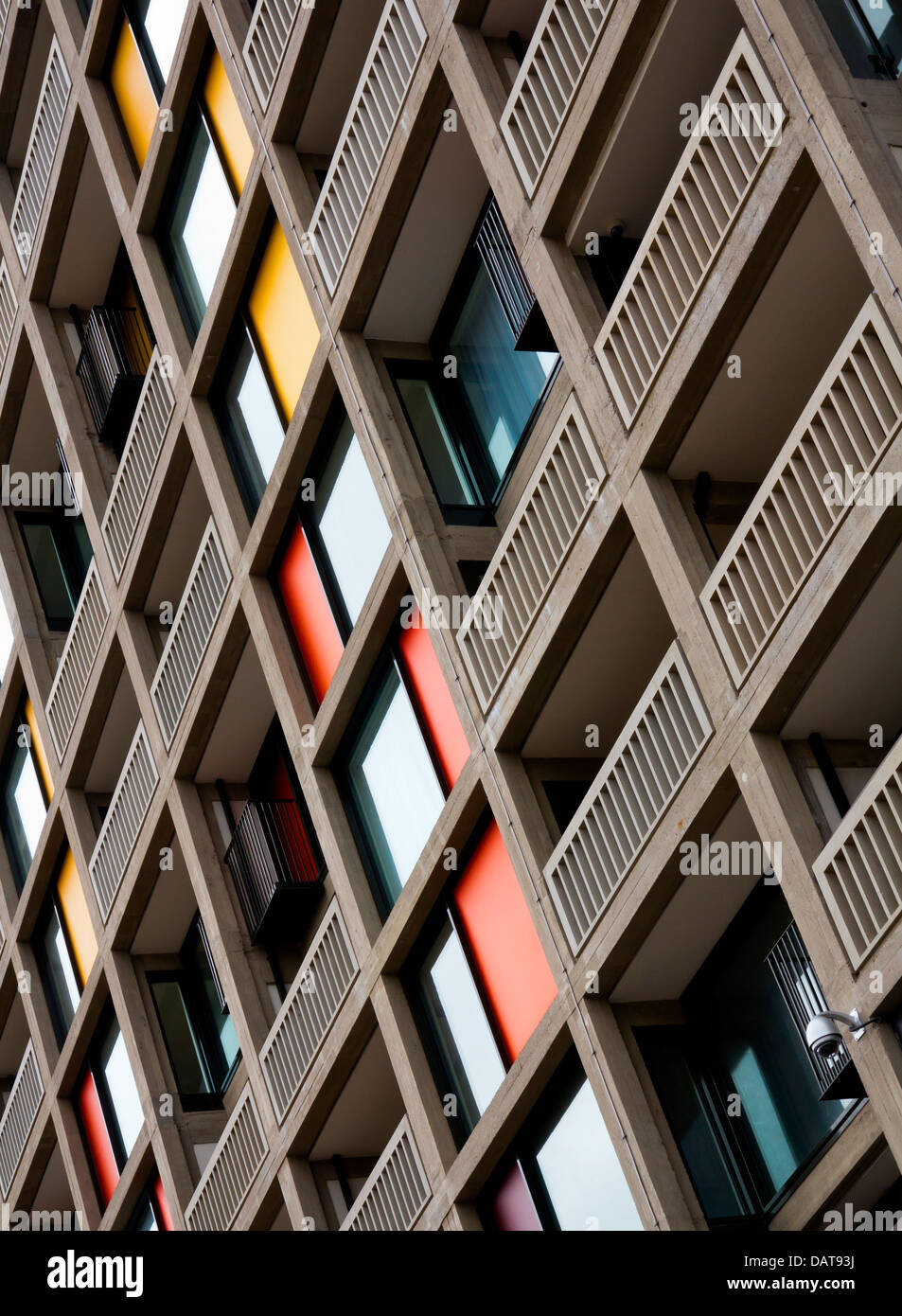 Dettaglio del Park Hill appartamenti Sheffield England Regno Unito un edificio inaugurato nel 1961 e sottoposta a lavori di ristrutturazione da Urban Splash Foto Stock