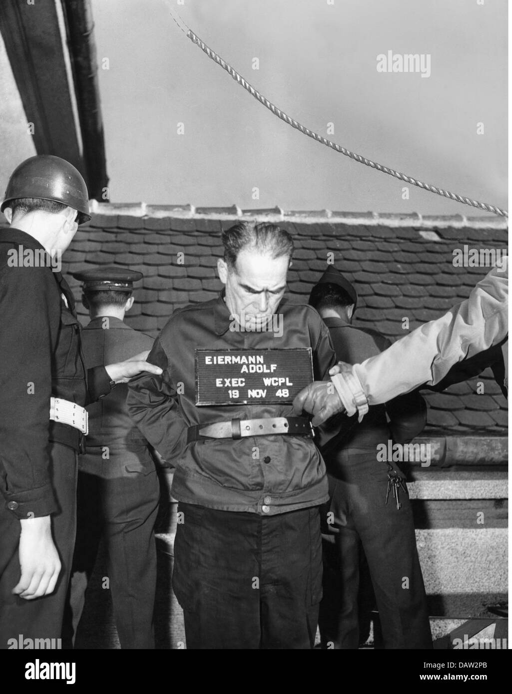giustizia, sistema penitenziario, impiccagione, esecuzione di Adolf Eiermann, capo del gruppo locale di Weisenbach, per l'assassinio di prigionieri di guerra, Landsberg am Lech, 19.11.1948, diritti aggiuntivi-clearences-non disponibili Foto Stock