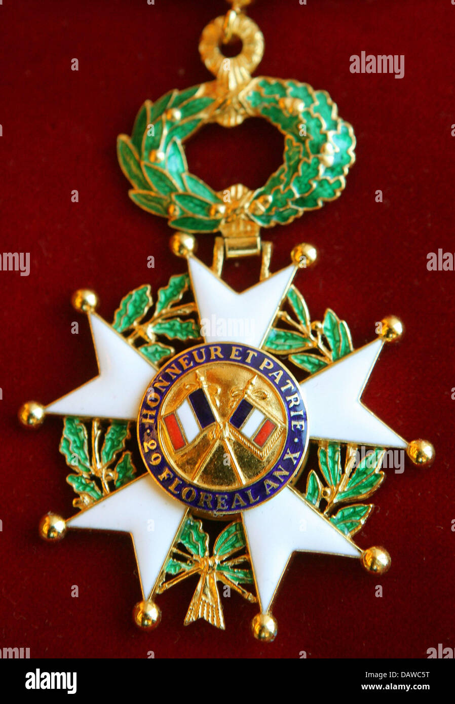 La foto mostra la medaglia di un comandante il francese della legione d'onore presso la sede dell' ambasciata di Francia a Berlino, 24 marzo 2007. Foto: Tim Brakemeier Foto Stock