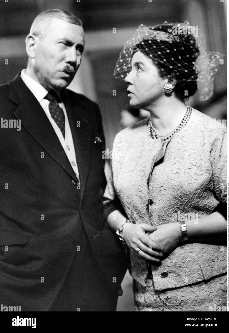 Serie TV 'Die Firma Hesselbach' DEU 1960, direttore: Wolf Schmidt, Harald Schaefer, episodio: 'Alumni' (Die Ehemaligen) , scene Foto Stock