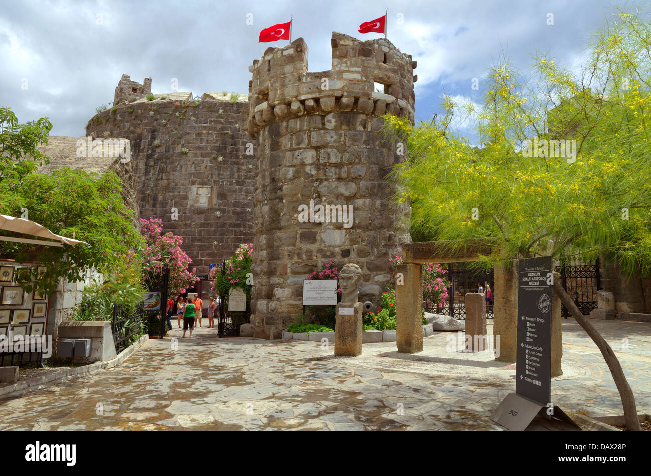 Ingresso al castello di Bodrum e Museo di Archeologia Subacquea, Bodrum Città, Provincia di Muğla, Turchia Foto Stock